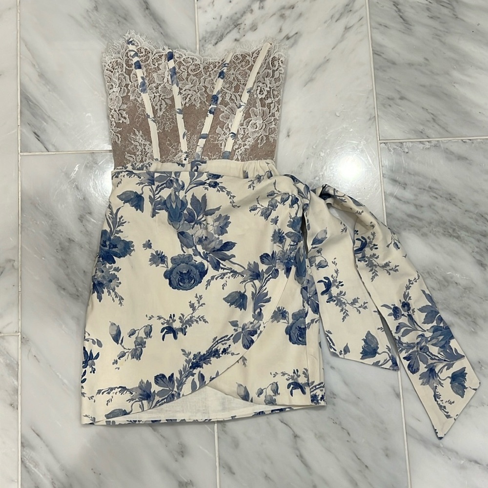 V. CHAPMAN NICOLETTA DRESS IN PROVENCAL BLUE FLORAL